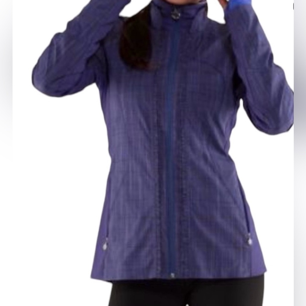 Lululemon Ahead of the Curve Jacket Blue Size 6